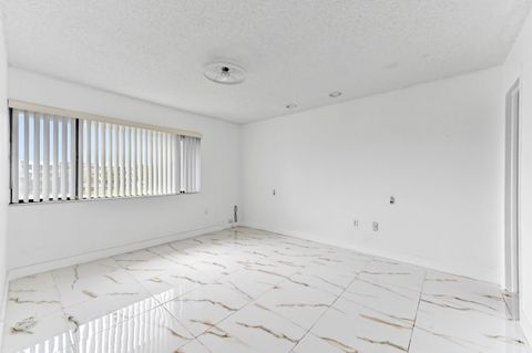 Tiny photo for 4793 Esedra Court #307, Lake Worth, FL 33467 (MLS # B26009837)
