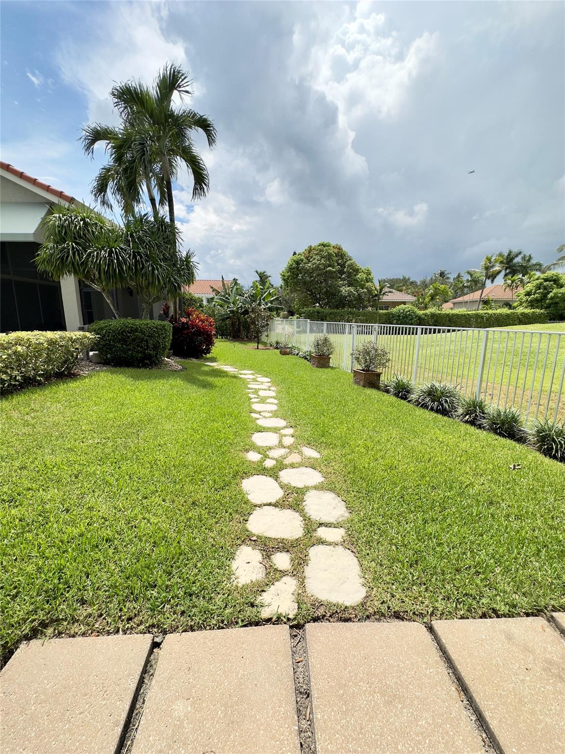 Rolling Hills Golf & Tenn - Residential