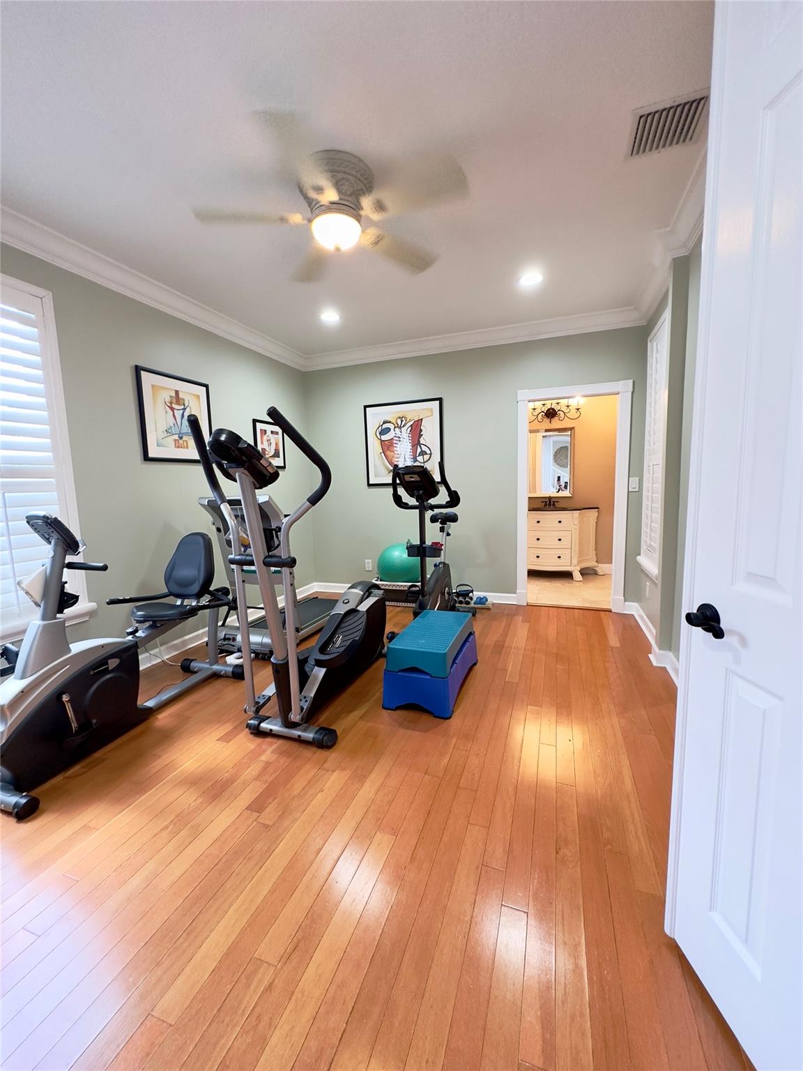 Rolling Hills Golf & Tenn - Residential
