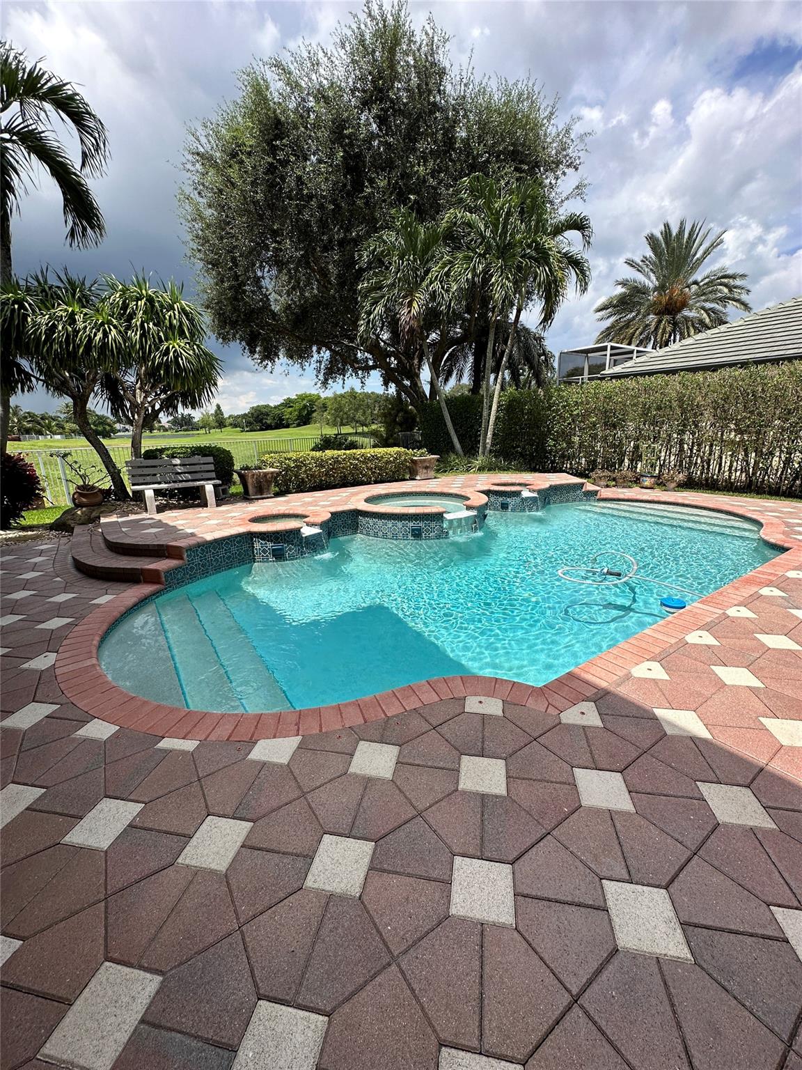 Rolling Hills Golf & Tenn - Residential
