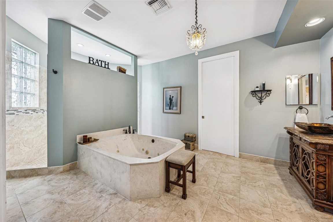 WYNDHAM LAKES CENTRAL - Residential