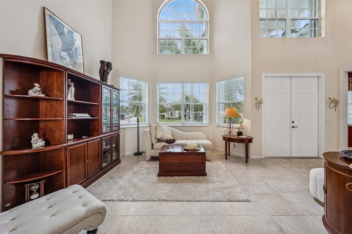 WYNDHAM LAKES CENTRAL - Residential