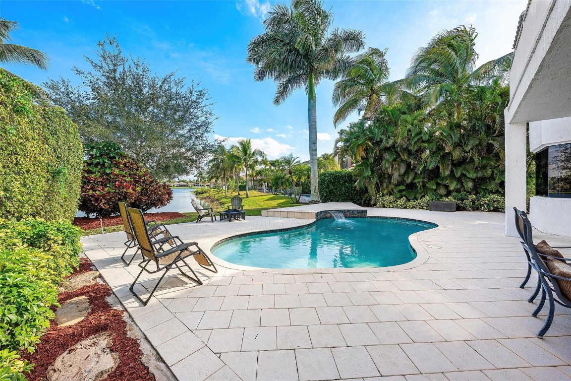 WYNDHAM LAKES CENTRAL - Residential