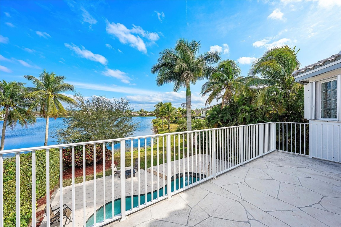 WYNDHAM LAKES CENTRAL - Residential