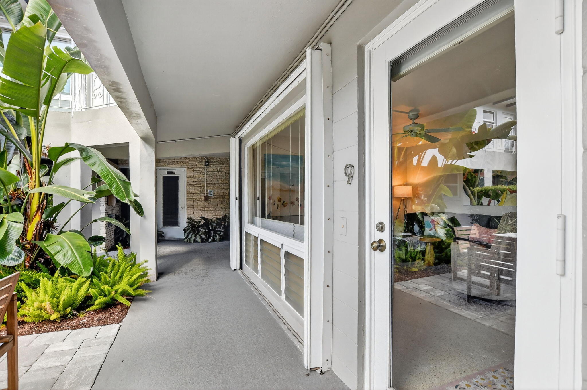 BALMORAL CONDO 9 - Residential Lease