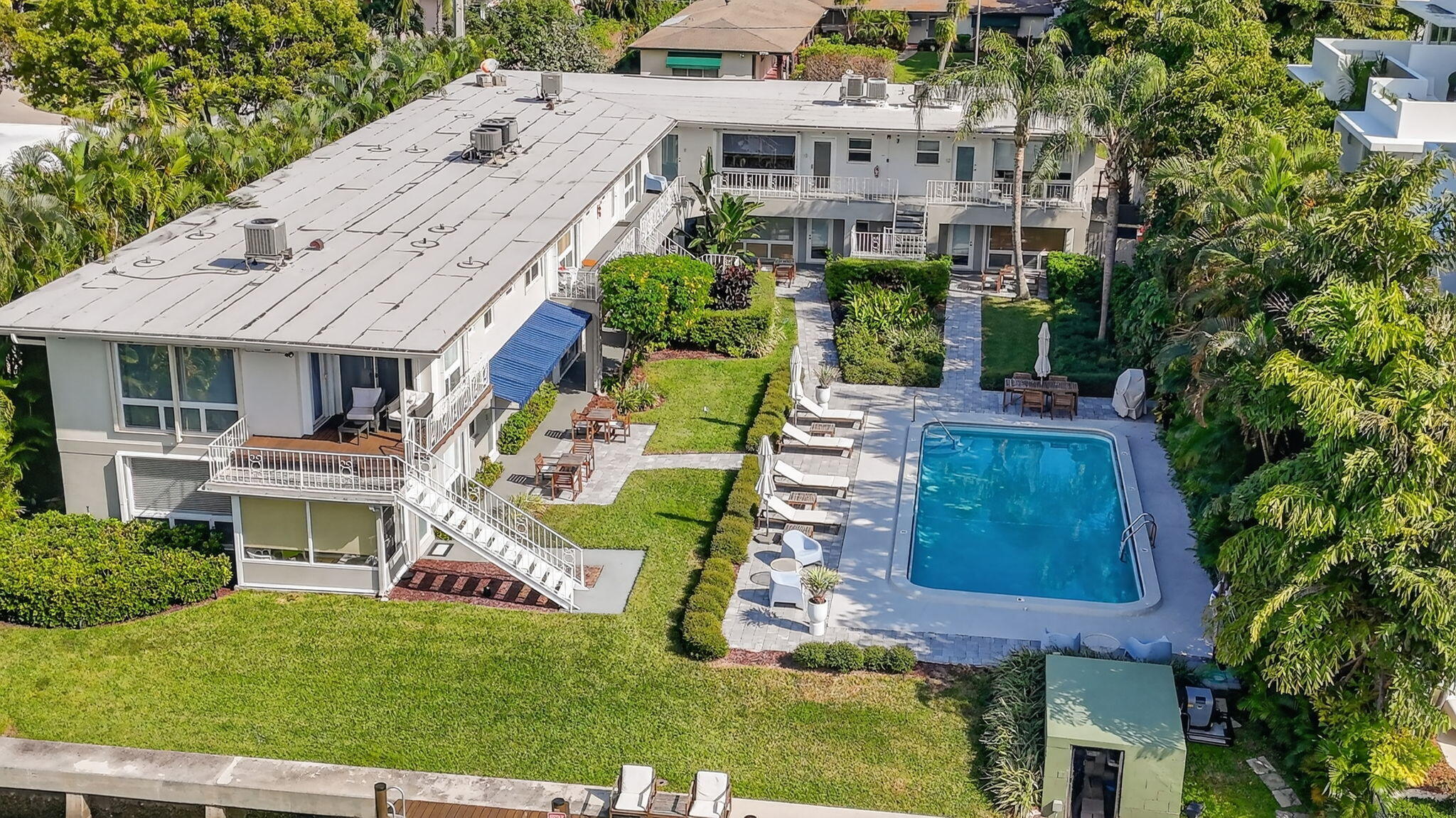 BALMORAL CONDO 9 - Residential Lease