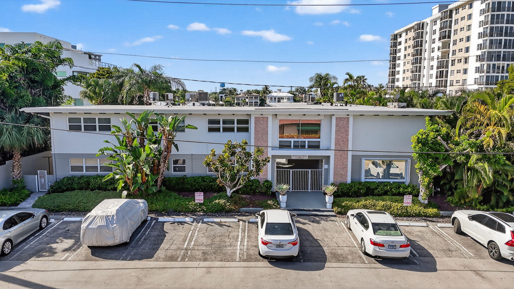 BALMORAL CONDO 9 - Residential Lease