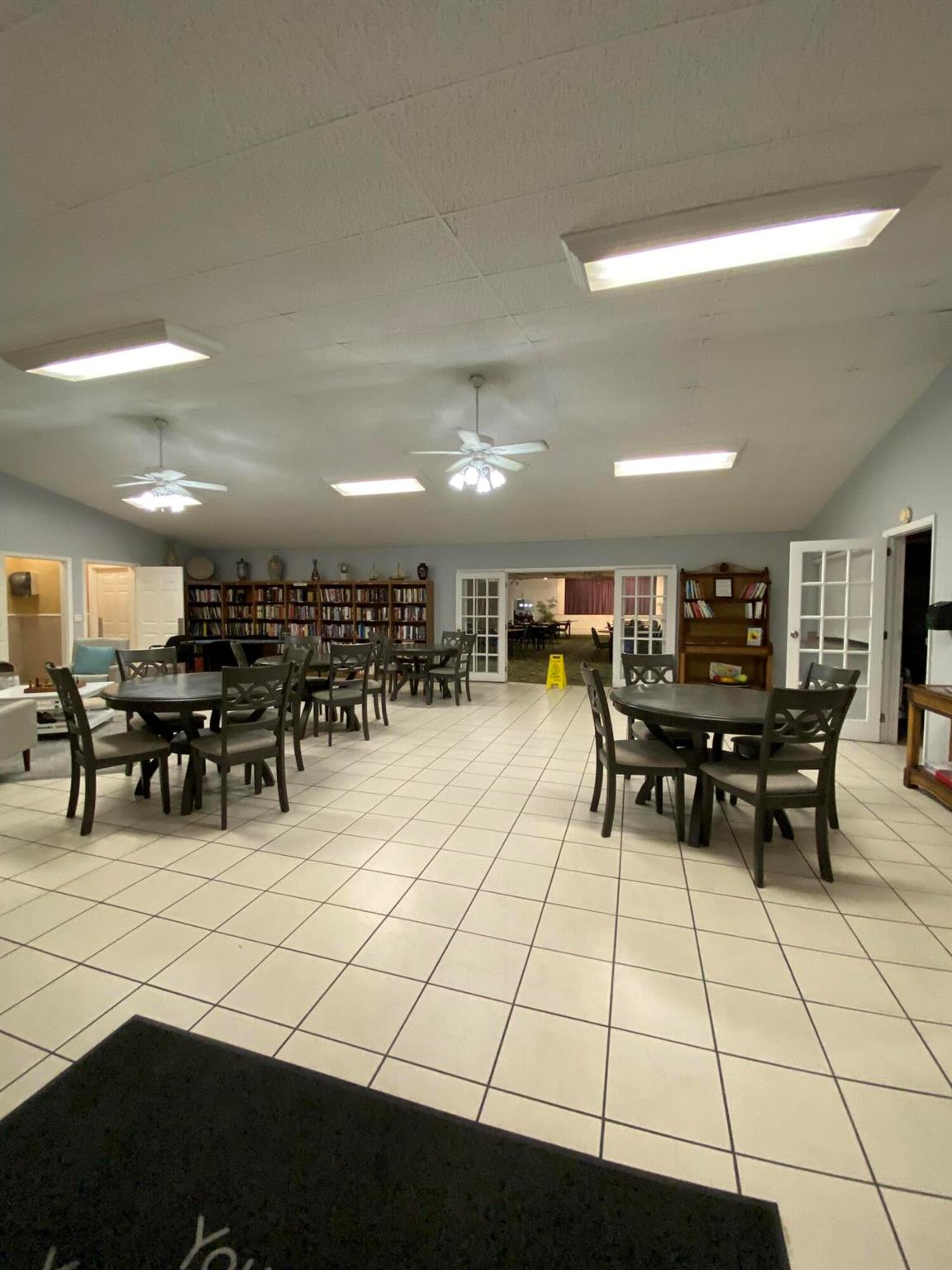 Maralago Cay Mobile Home - Residential