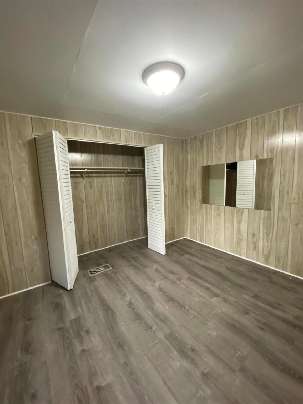 Maralago Cay Mobile Home - Residential