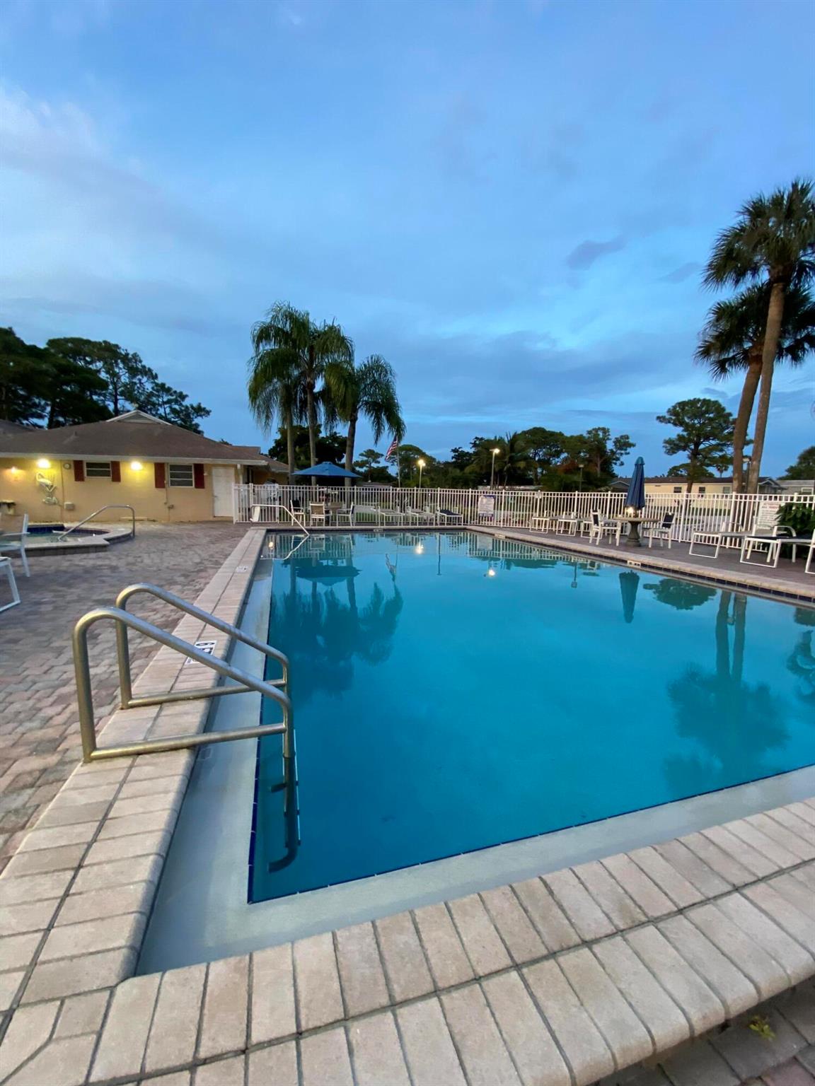 Maralago Cay Mobile Home - Residential