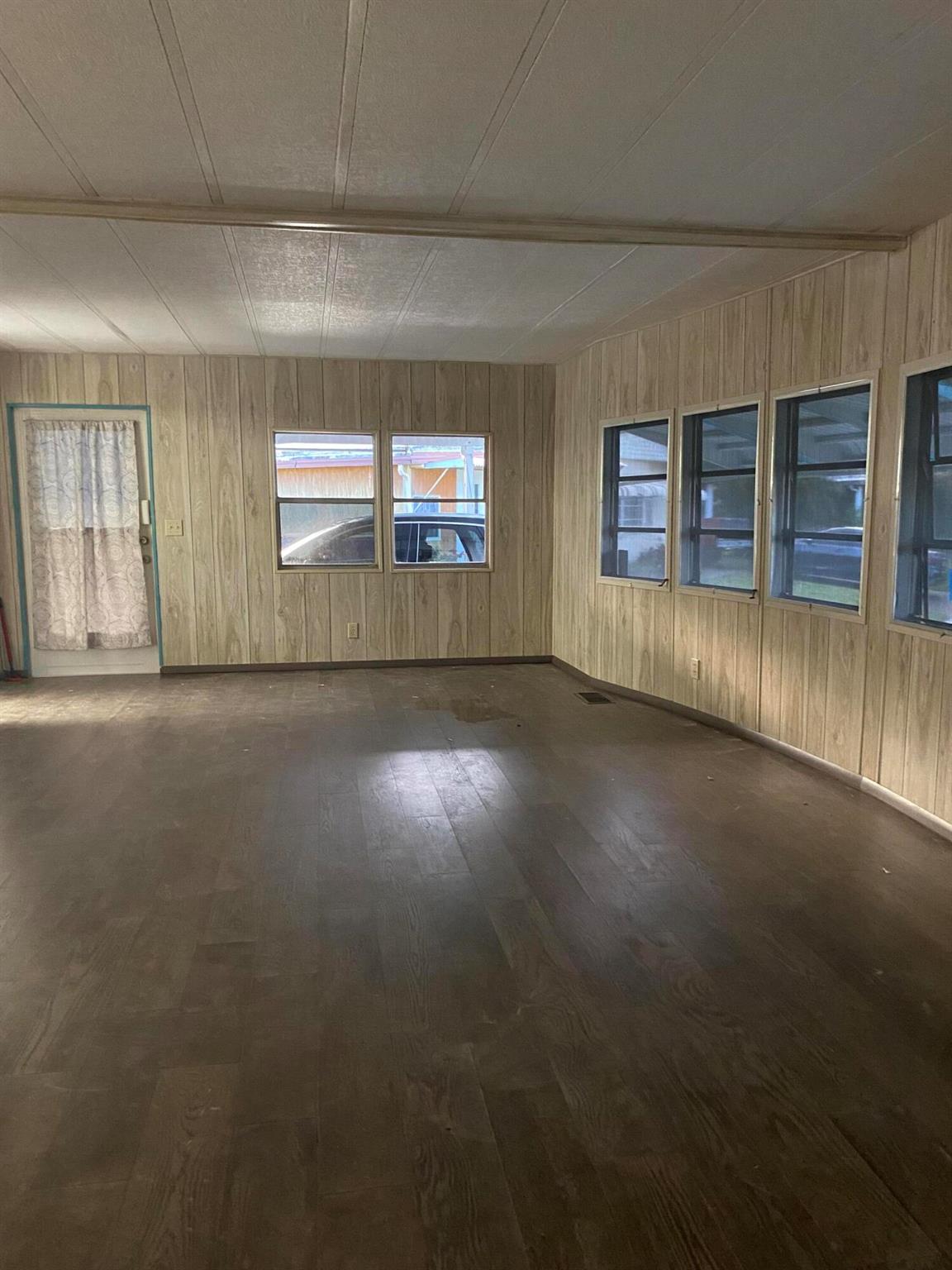 Maralago Cay Mobile Home - Residential