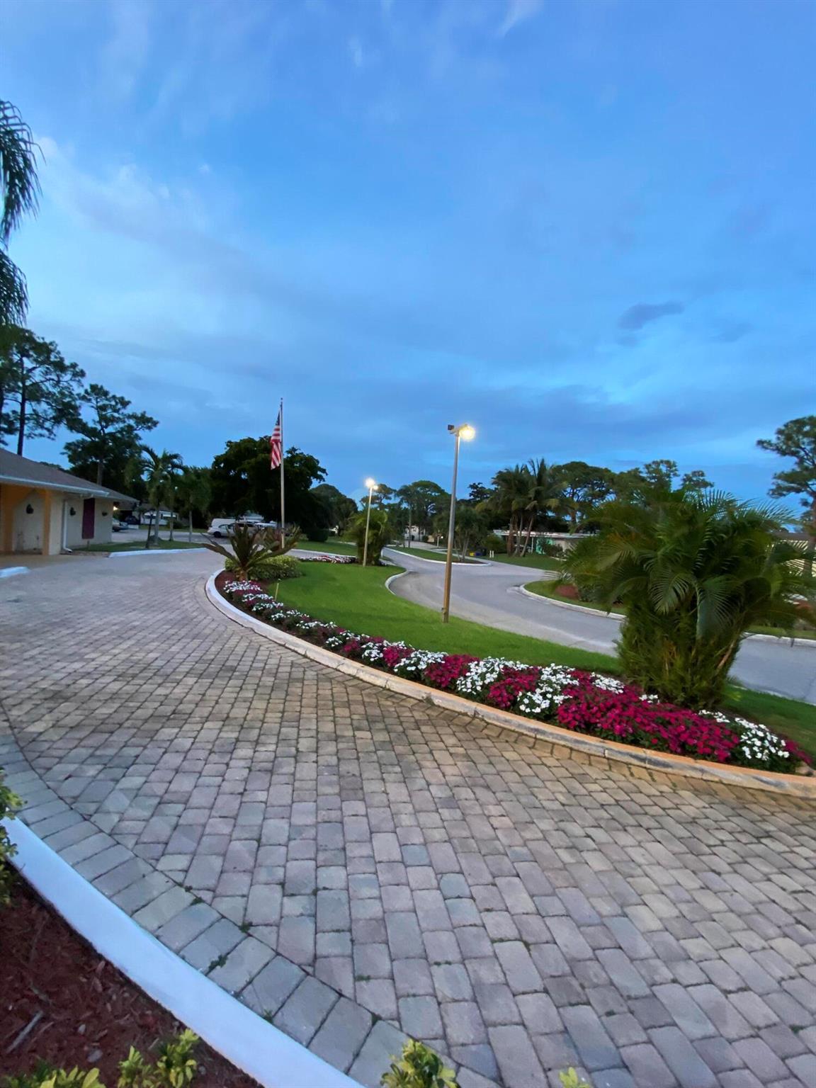 Maralago Cay Mobile Home - Residential