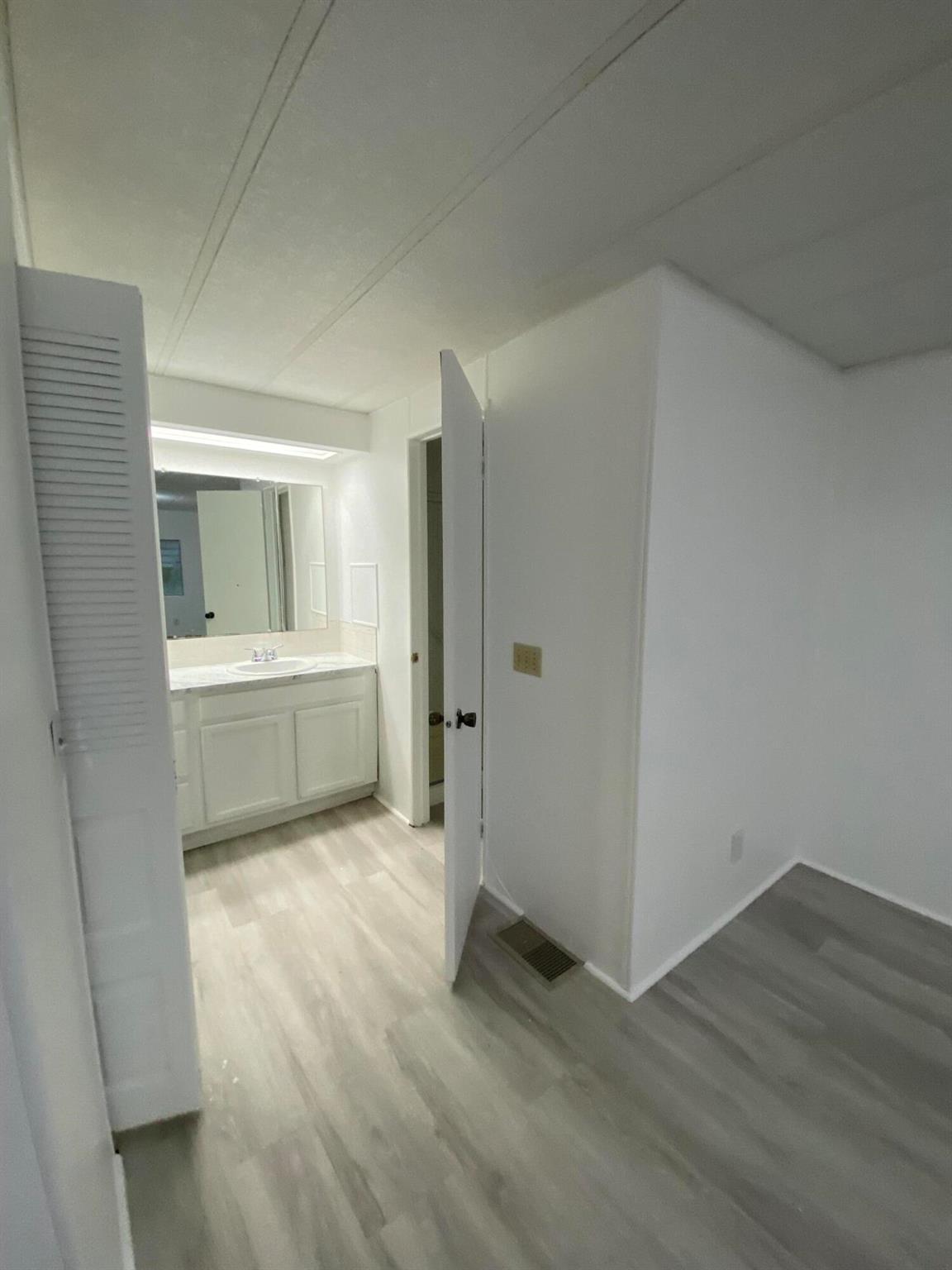 Maralago Cay Mobile Home - Residential