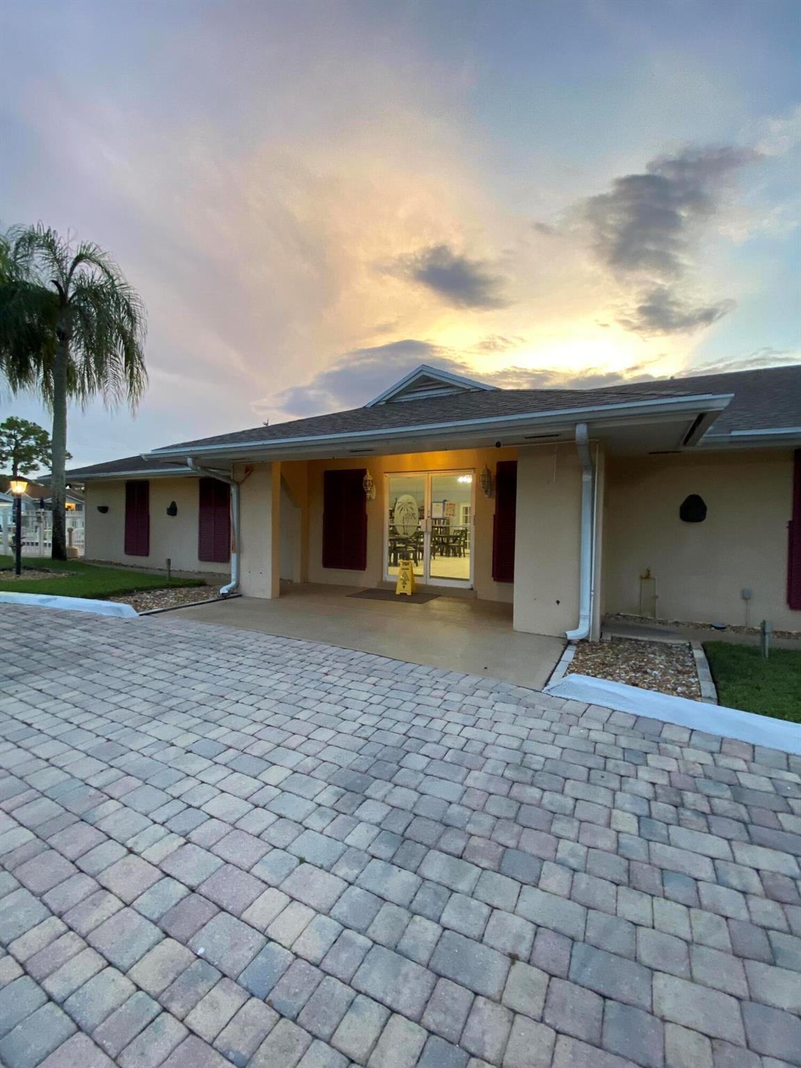 Maralago Cay Mobile Home - Residential