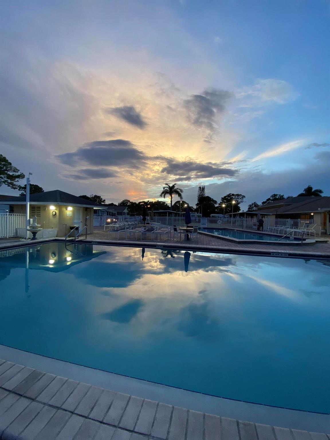 Maralago Cay Mobile Home - Residential