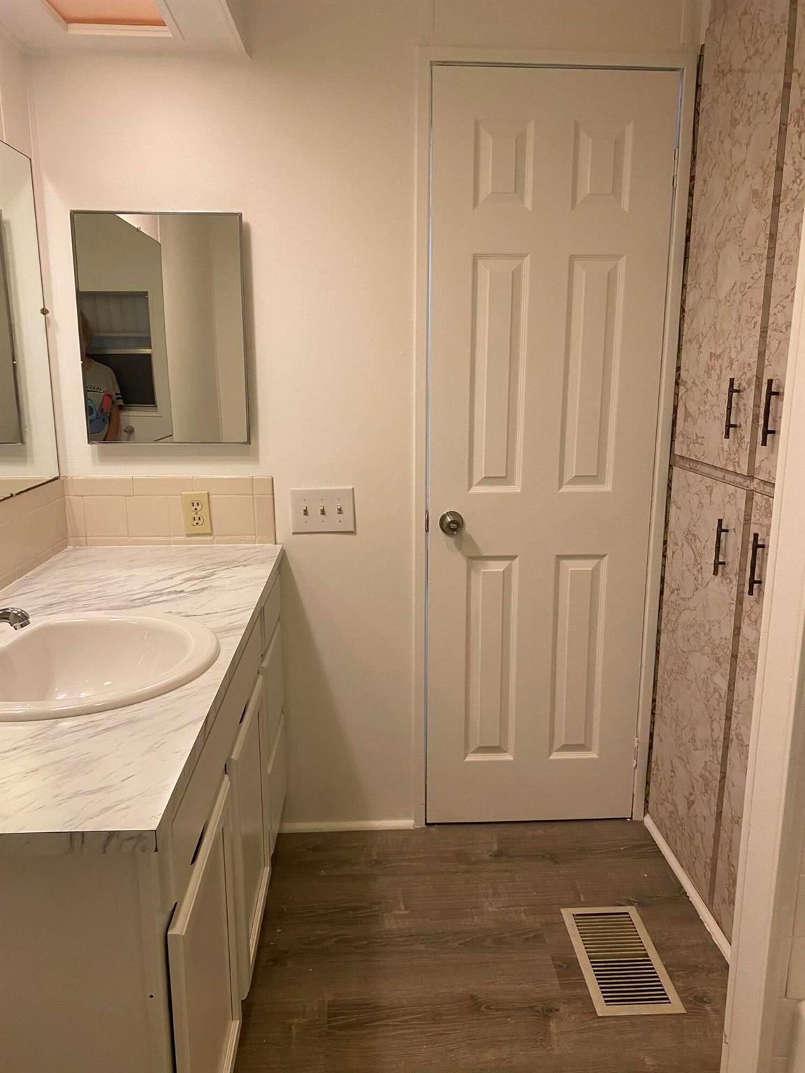 Maralago Cay Mobile Home - Residential