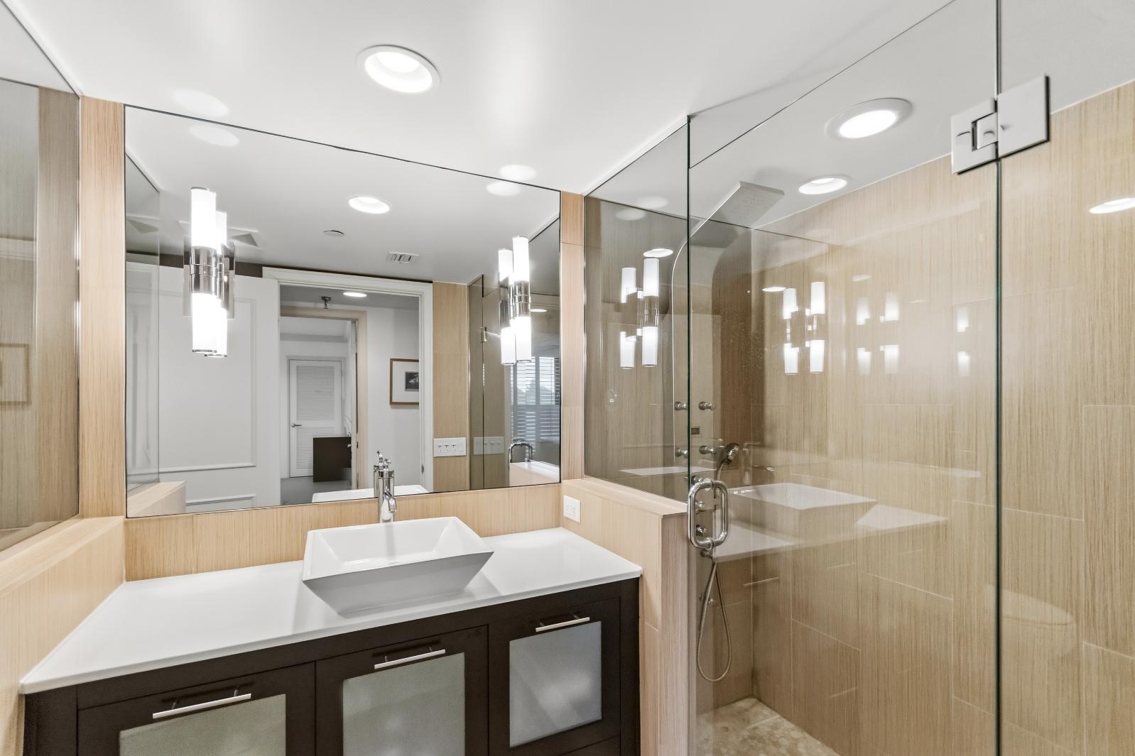 OLD PORT COVE TOWER EAST - Residential