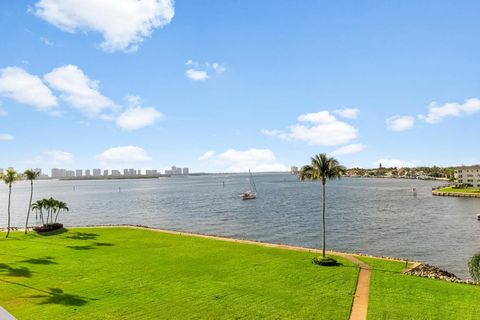 Photo of 115 Lakeshore Drive #448, North Palm Beach, FL 33408 (MLS # B26002601)