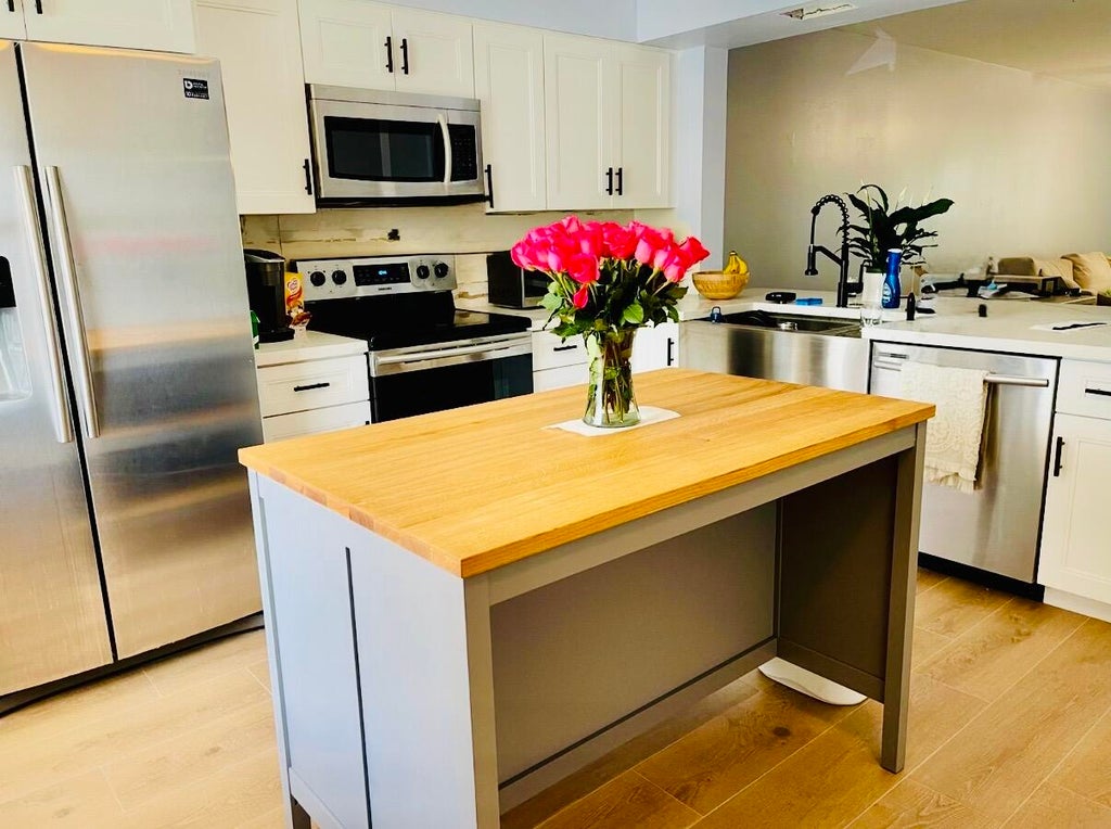 Photo of 701 Avenue L #Apt 204a, Delray Beach, FL 33483 (MLS # B26048849)