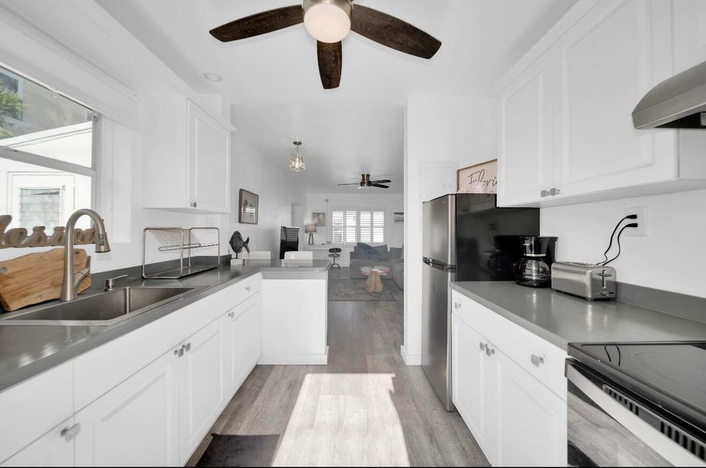 Photo of 2317 N Ocean Boulevard, Fort Lauderdale, FL 33305 (MLS # B26020842)