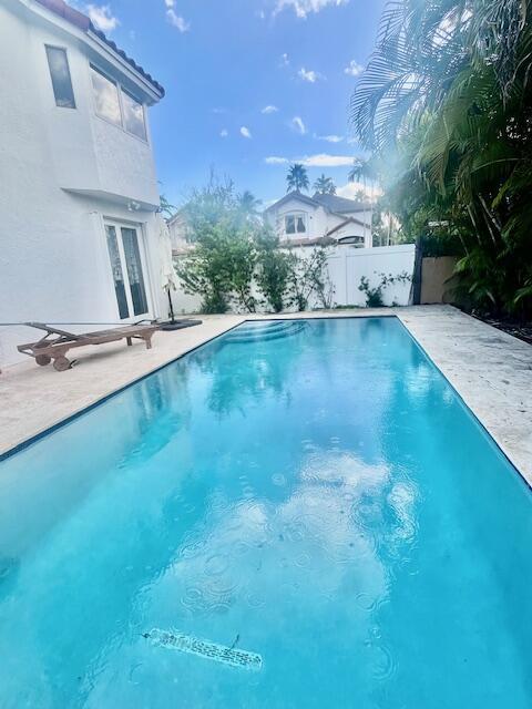 HOLLYWOOD BEACH PARK NO 2 - Residential Lease