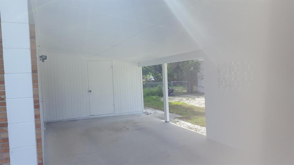 Photo of 111 Garden Avenue, Fort Pierce, FL 34982 (MLS # R10733737)