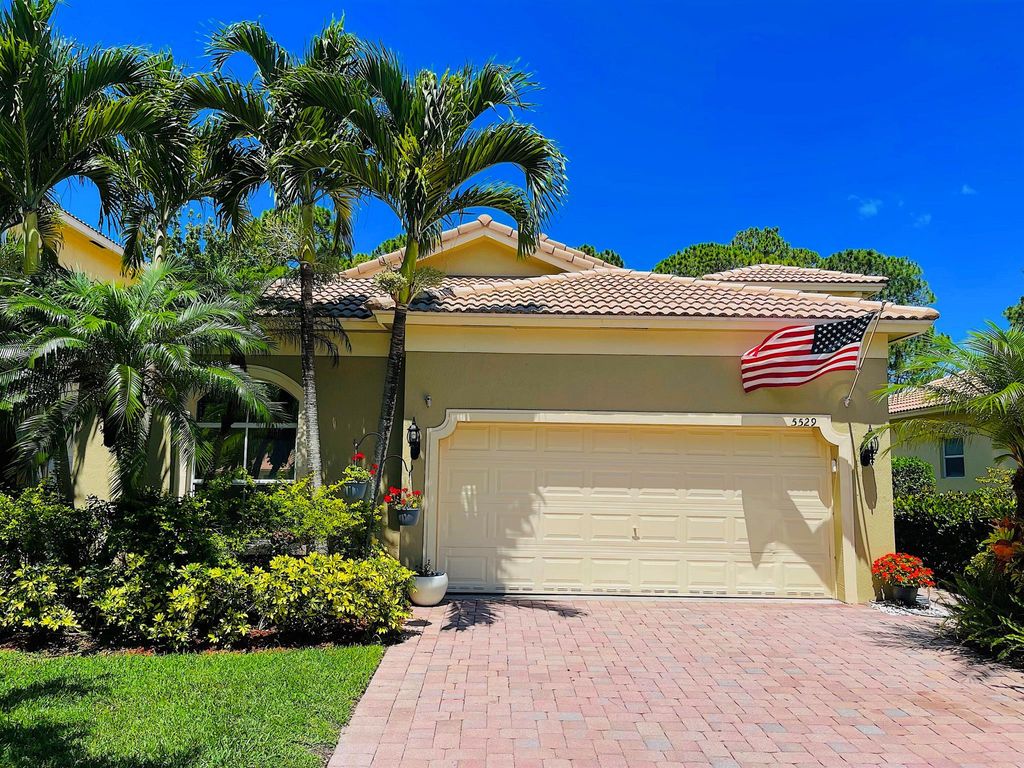 Photo of 5529 Spanish River Road, Fort Pierce, FL 34951 (MLS # R10991624)