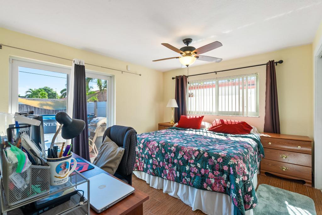 DEERFIELD BEACH ESTATES - Residential