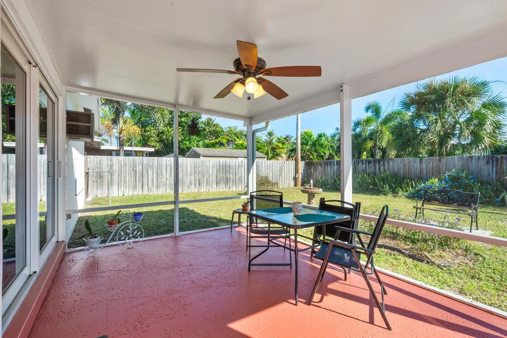 DEERFIELD BEACH ESTATES - Residential