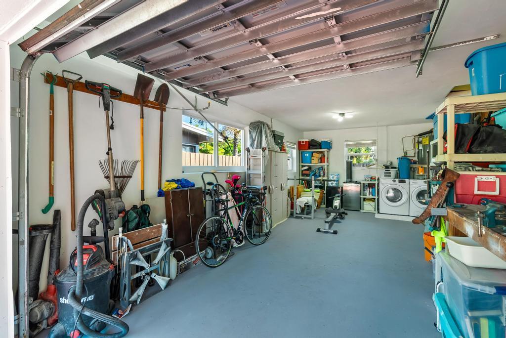 DEERFIELD BEACH ESTATES - Residential