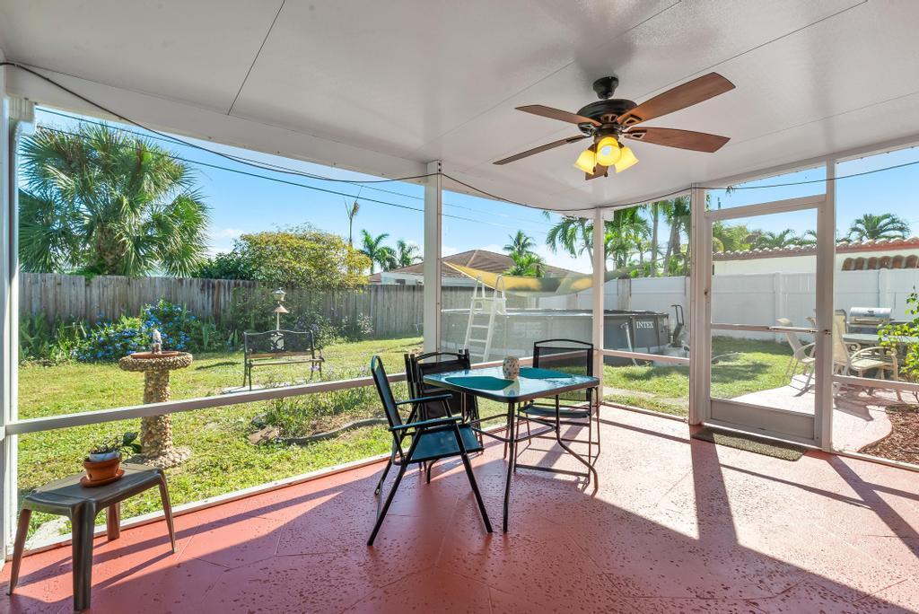 DEERFIELD BEACH ESTATES - Residential