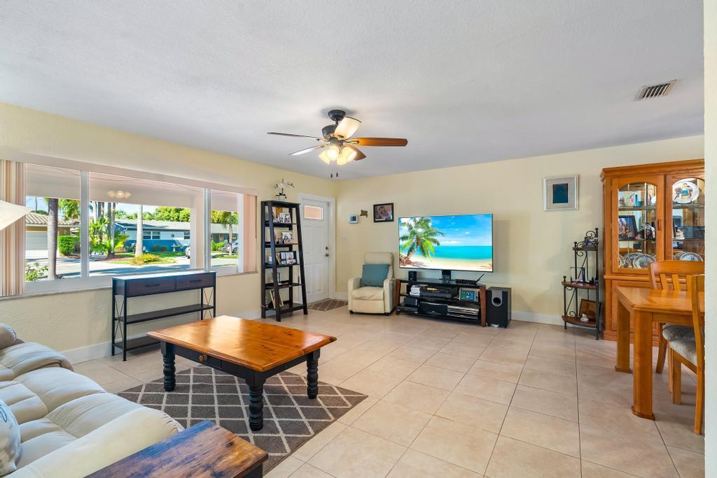 DEERFIELD BEACH ESTATES - Residential