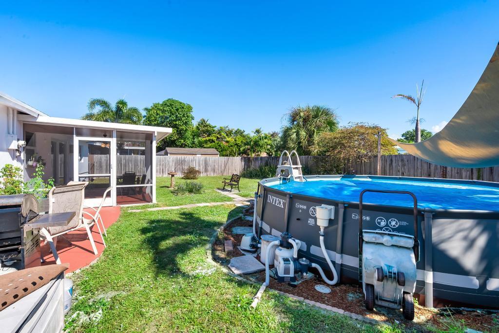 DEERFIELD BEACH ESTATES - Residential