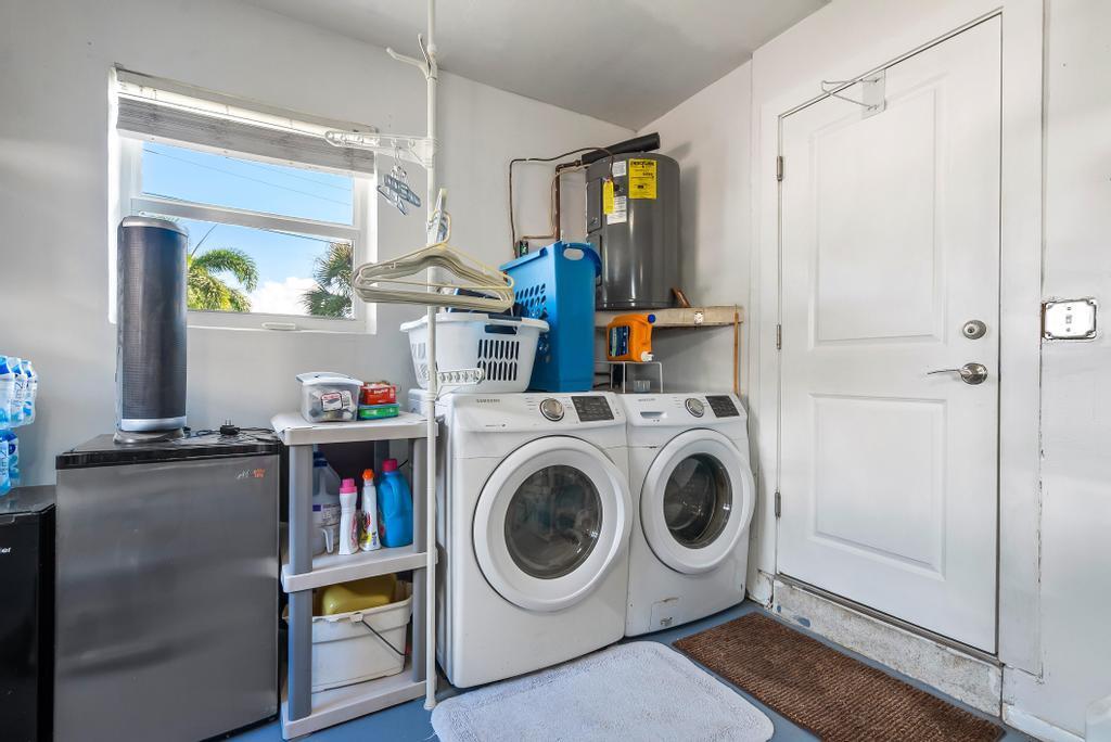 DEERFIELD BEACH ESTATES - Residential