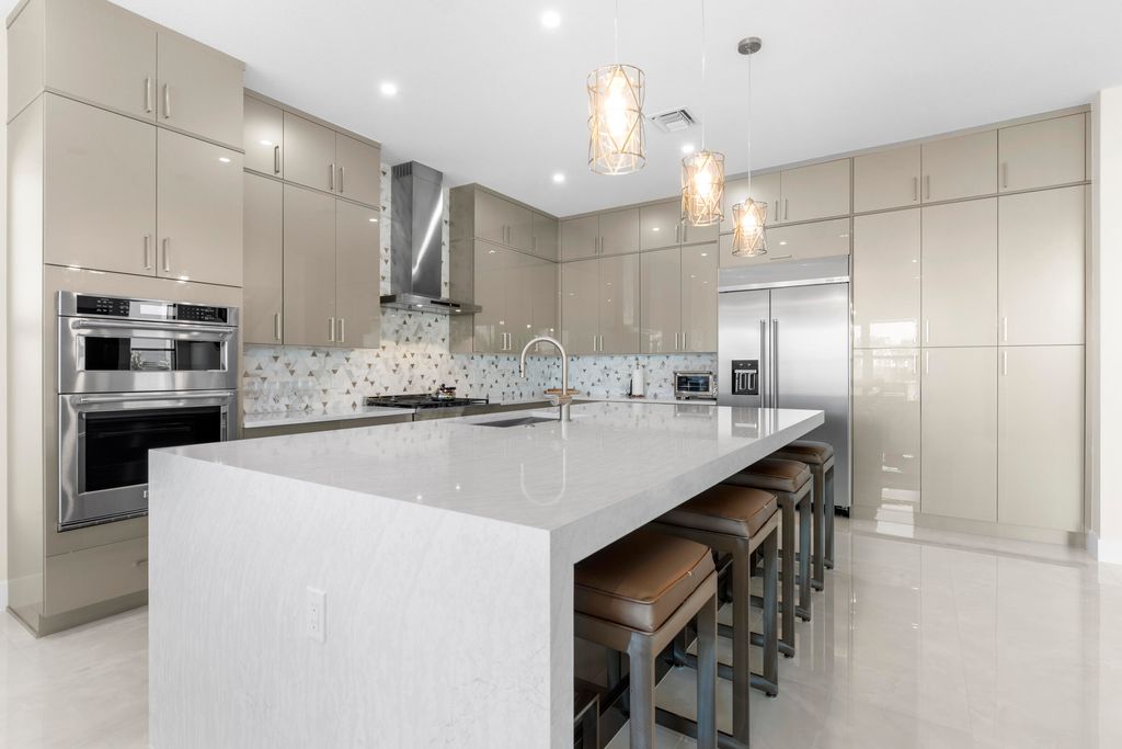 Photo of 12510 Solano Bay Circle, Palm Beach Gardens, FL 33412 (MLS # R11156543)