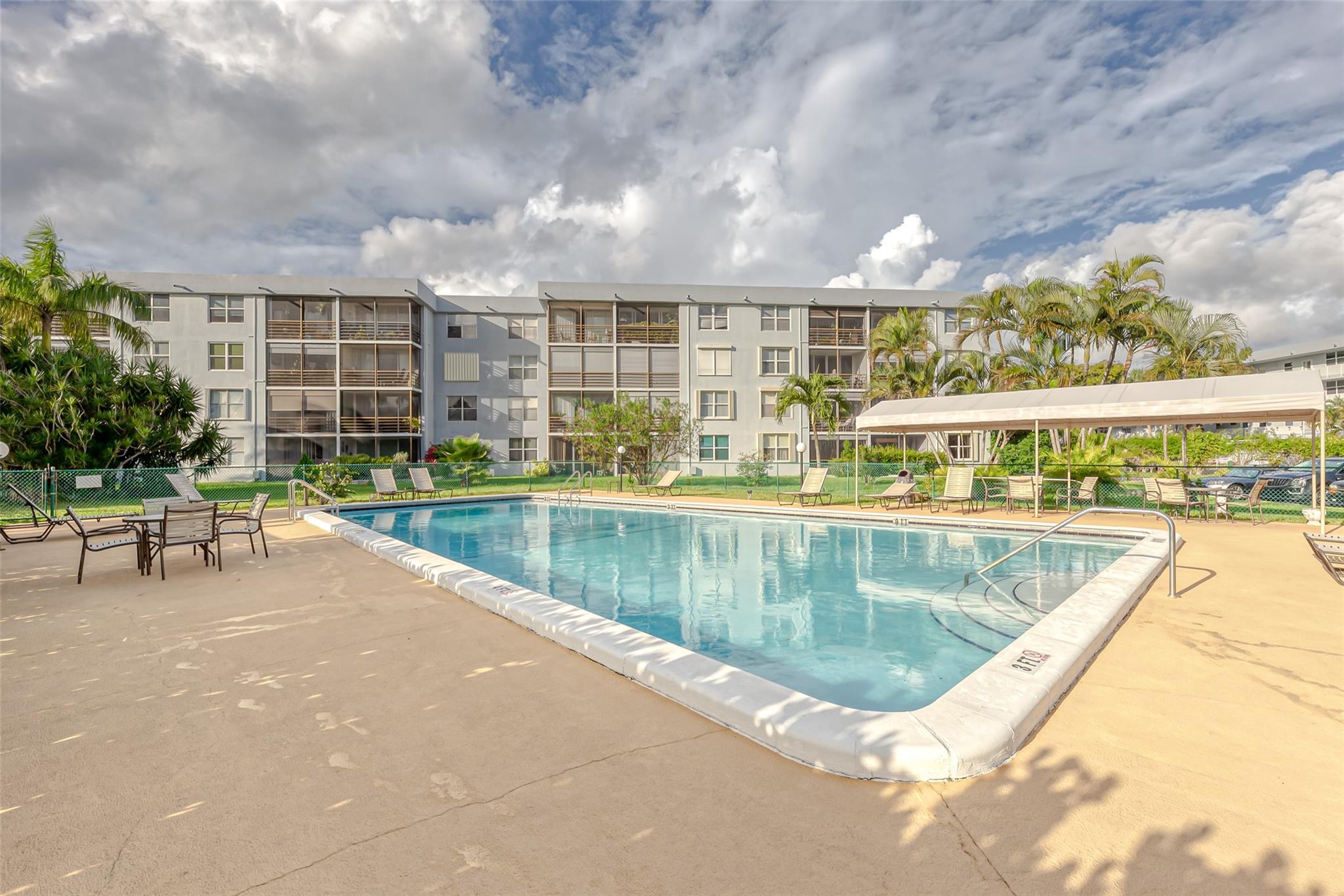 Royal Park Condominium - Residential