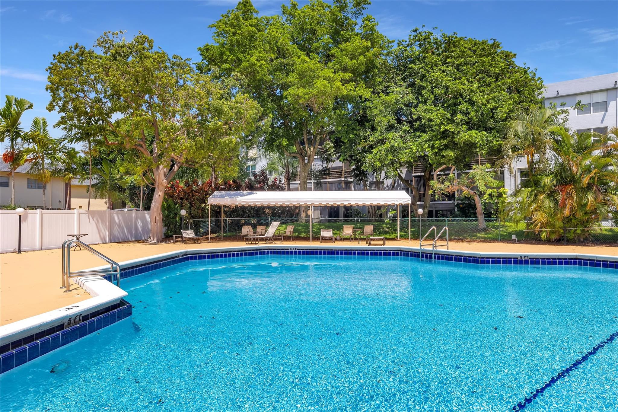 Royal Park Condominium - Residential