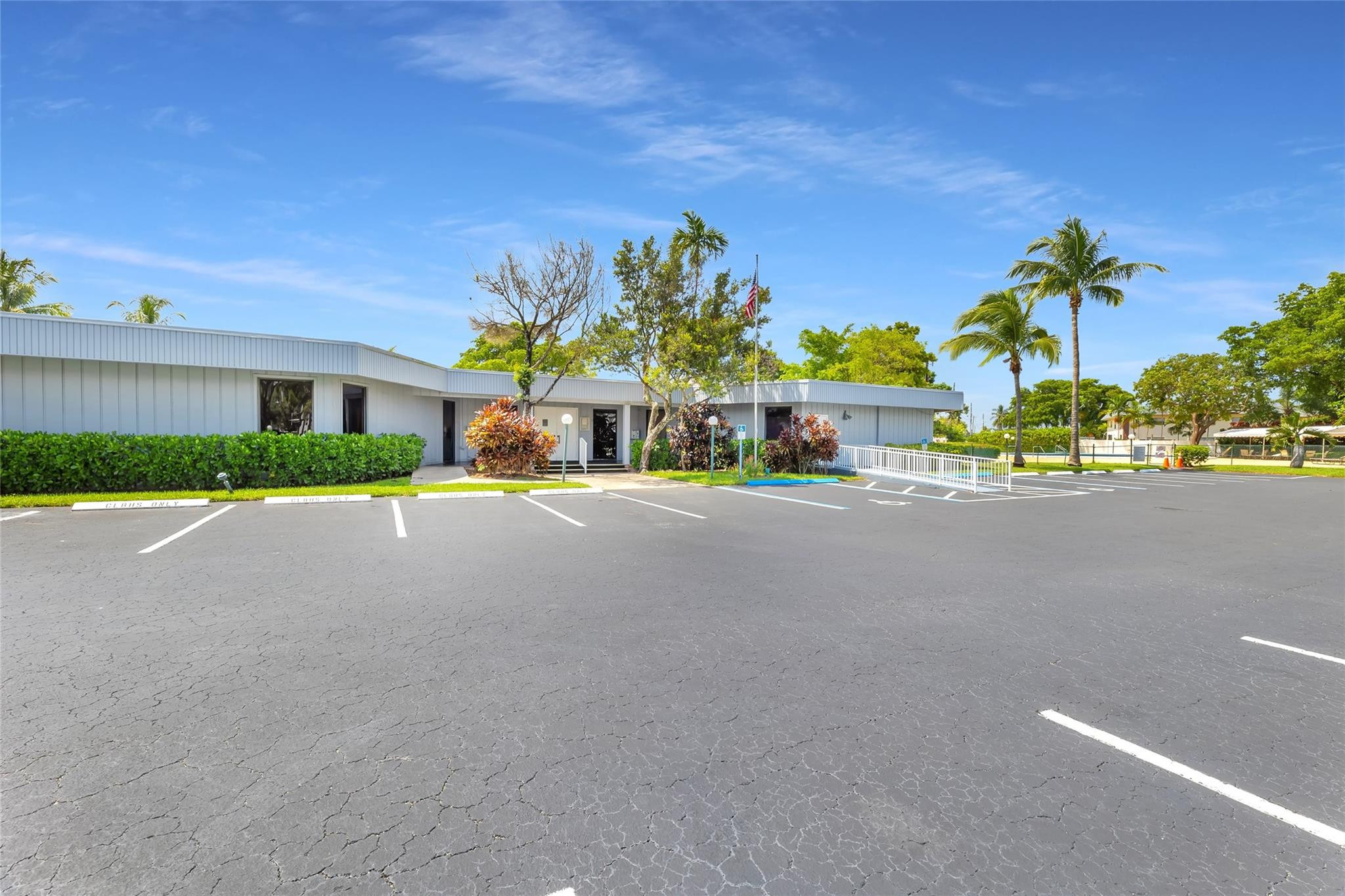 Royal Park Condominium - Residential