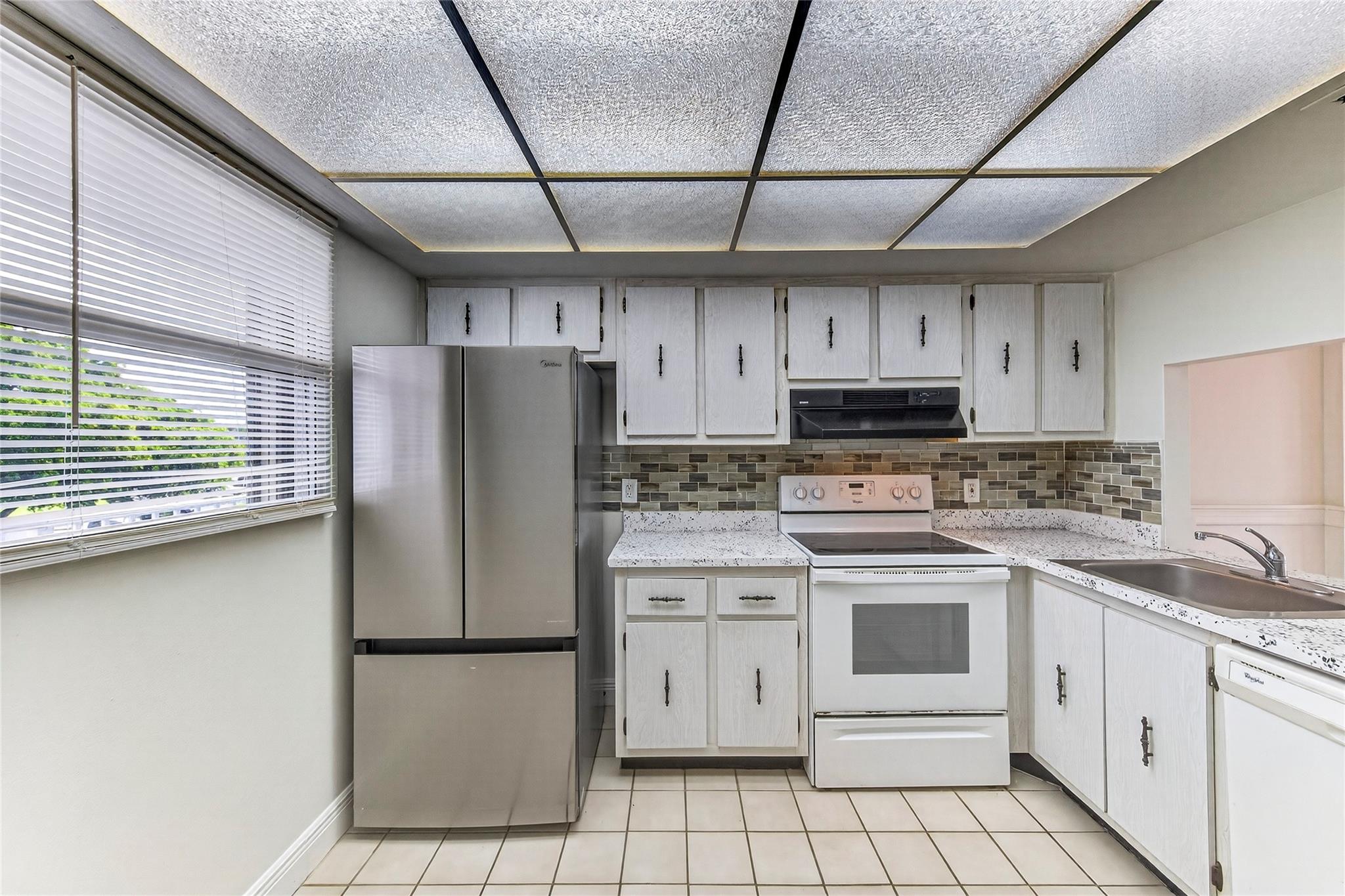 Royal Park Condominium - Residential