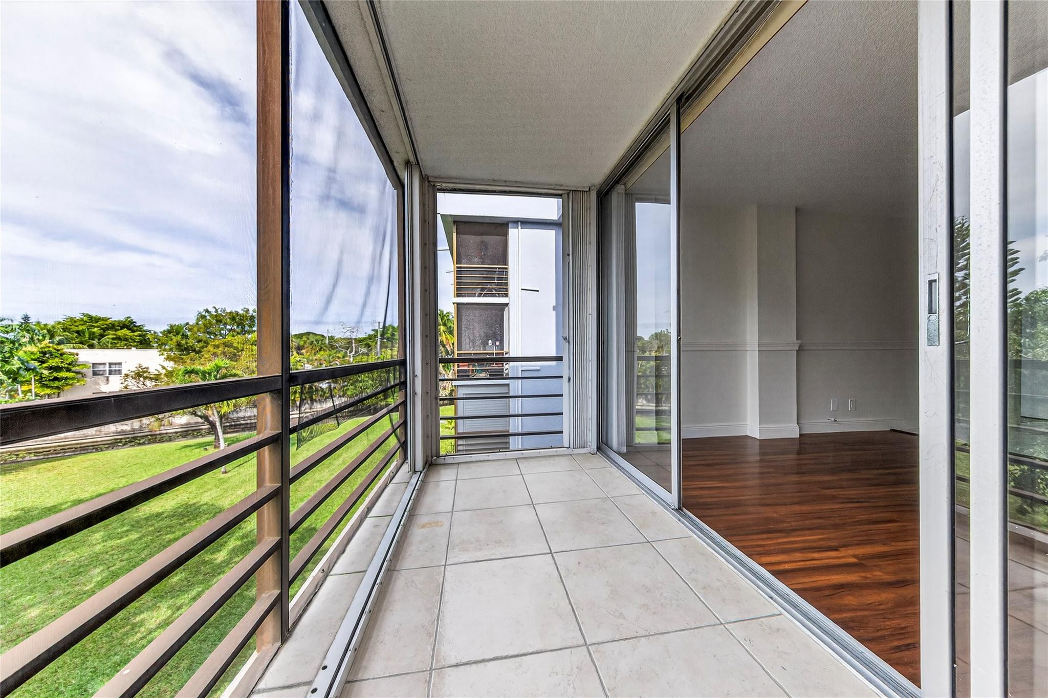 Royal Park Condominium - Residential