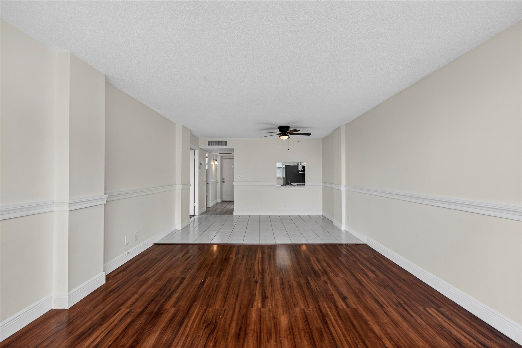112 Royal Park Dr 3D