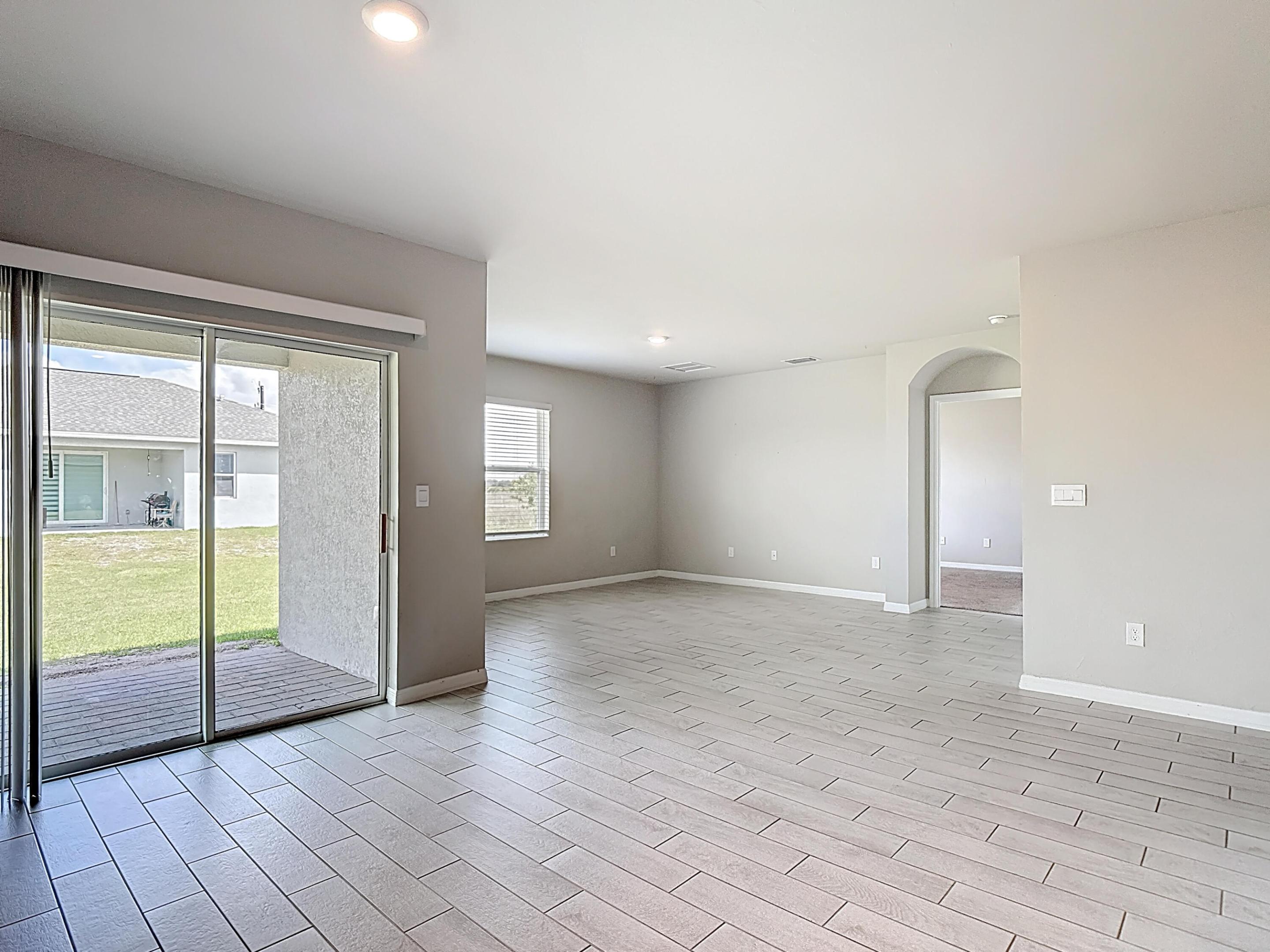 PORT LABELLE UNIT 12 - Residential