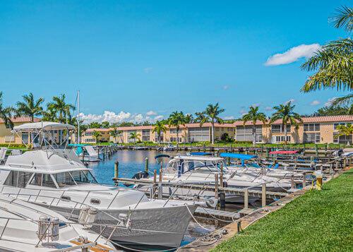 Experience prime waterfront living at De La Bahia Condo in Stuart! This ideal seasonal rental offers the ultimate boater's escape with its own private boat dock, accommodating vessels up to 32 feet. Slip # 218. This fully furnished 2-bedroom, 2-bathroom unit is ready for immediate occupancy--just bring your toothbrush. A minimum 90-day rental is required. Rates are $2,000 per month for October, November, and December, and $2,500 per month for January and February. Not available March and April.