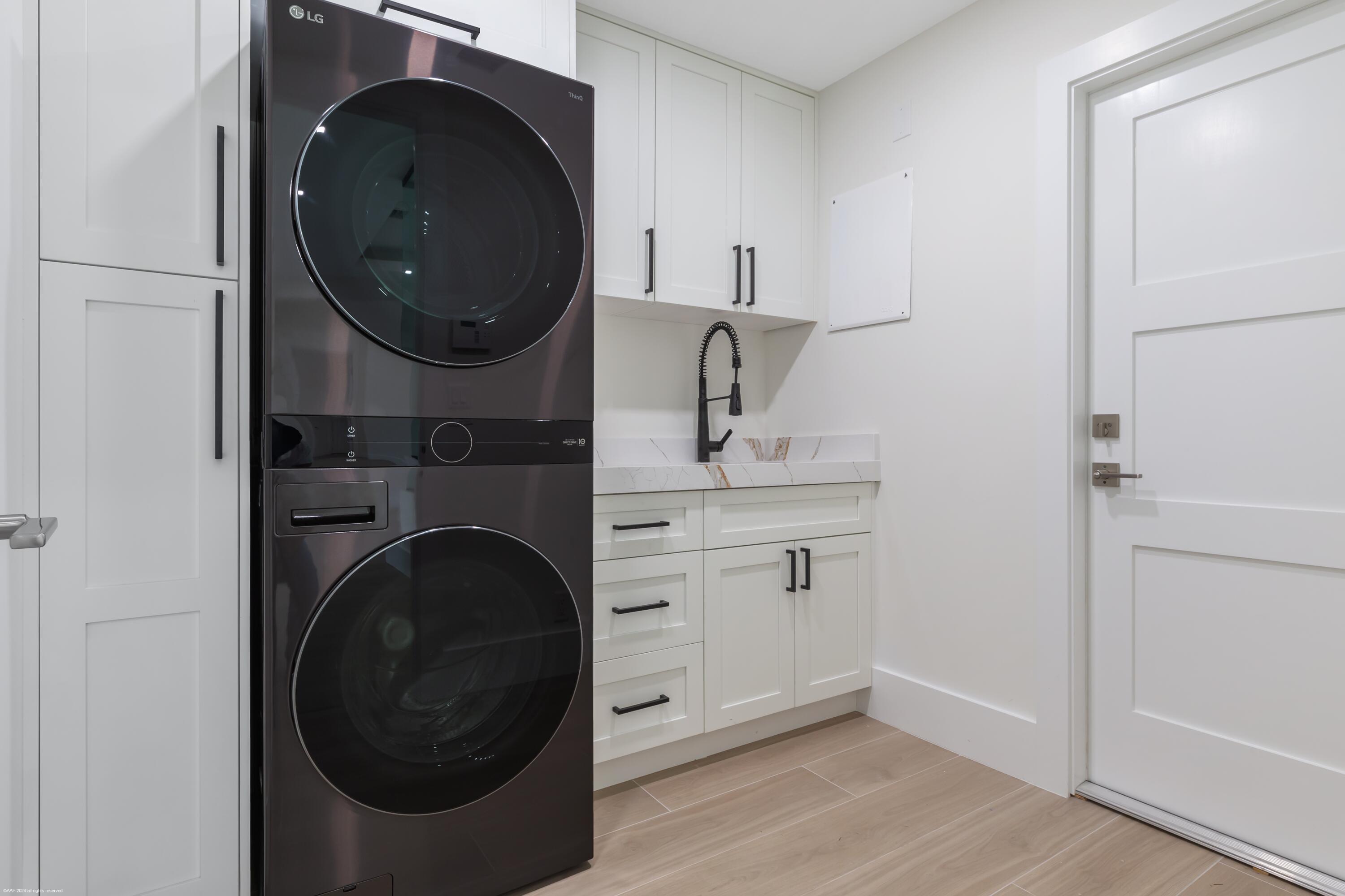 HOMELAND - Residential