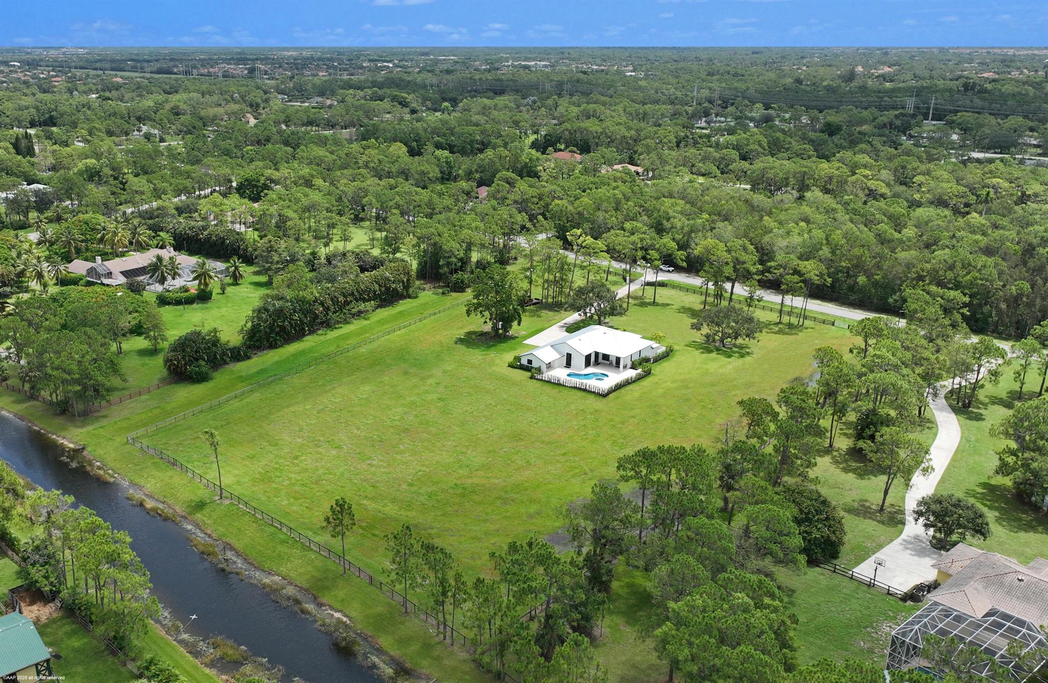 HOMELAND - Residential