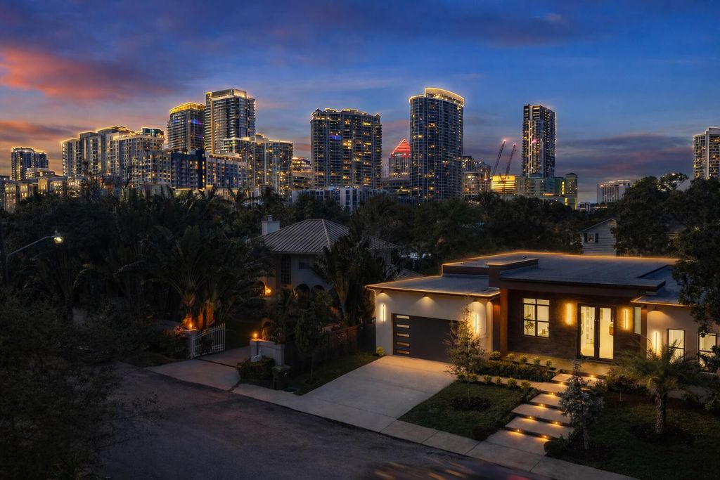 Photo of 801 SE 6th Court, Fort Lauderdale, FL 33301 (MLS # B26003426)