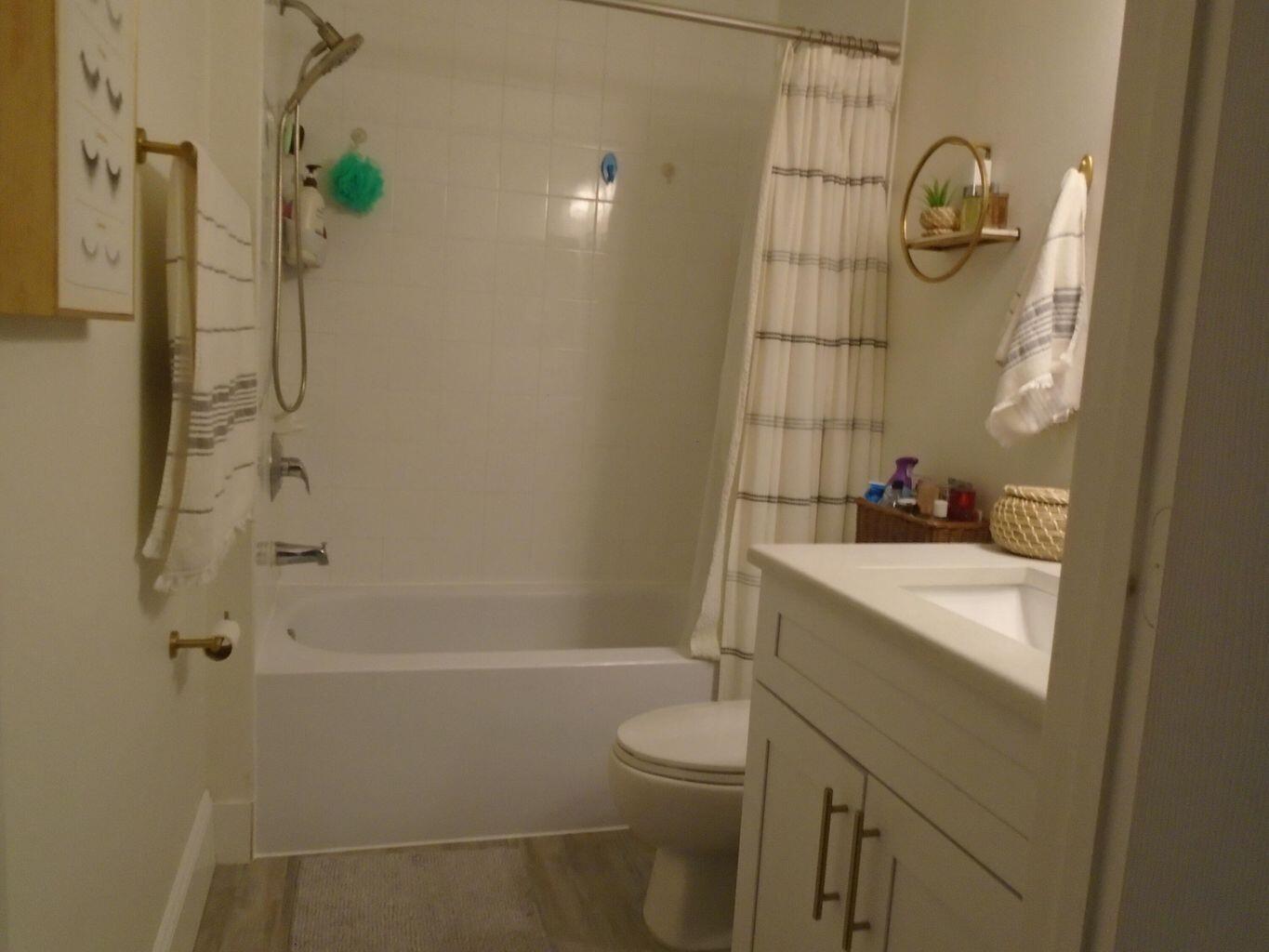 COVE AT BRIAR BAY CONDO - Residential Lease