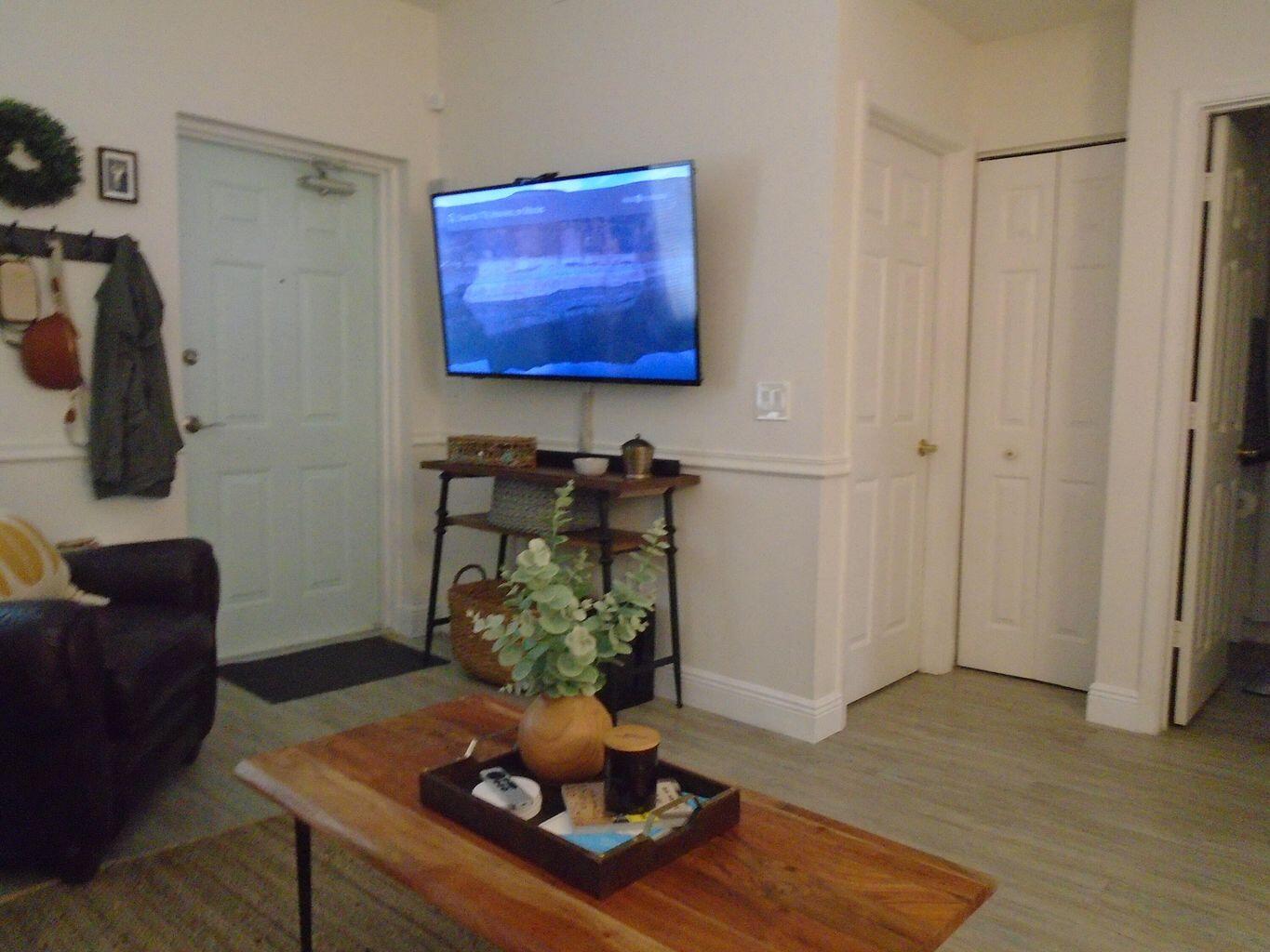 COVE AT BRIAR BAY CONDO - Residential Lease