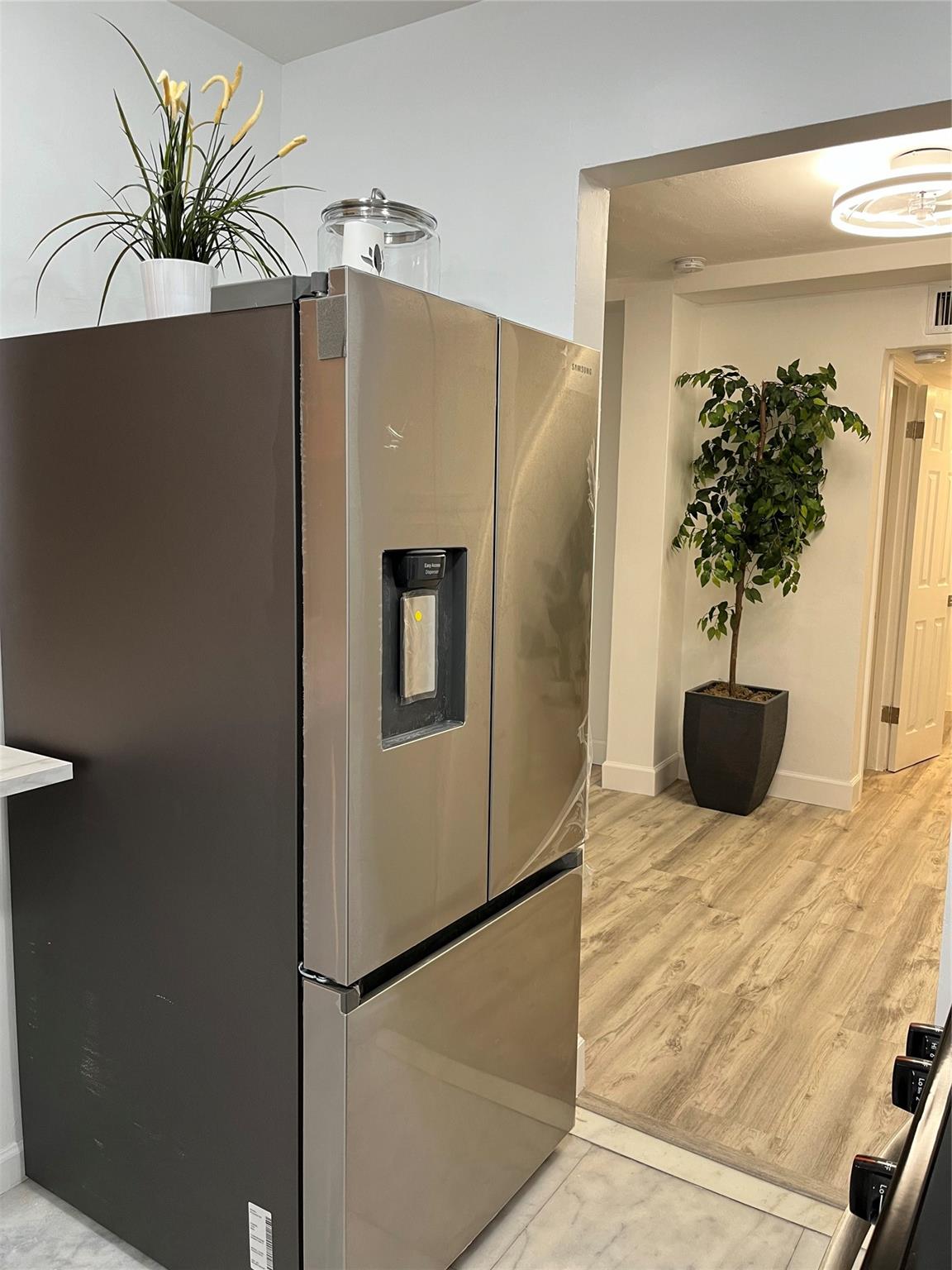 LONGWOOD HOUSE CONDOMINIU - Residential