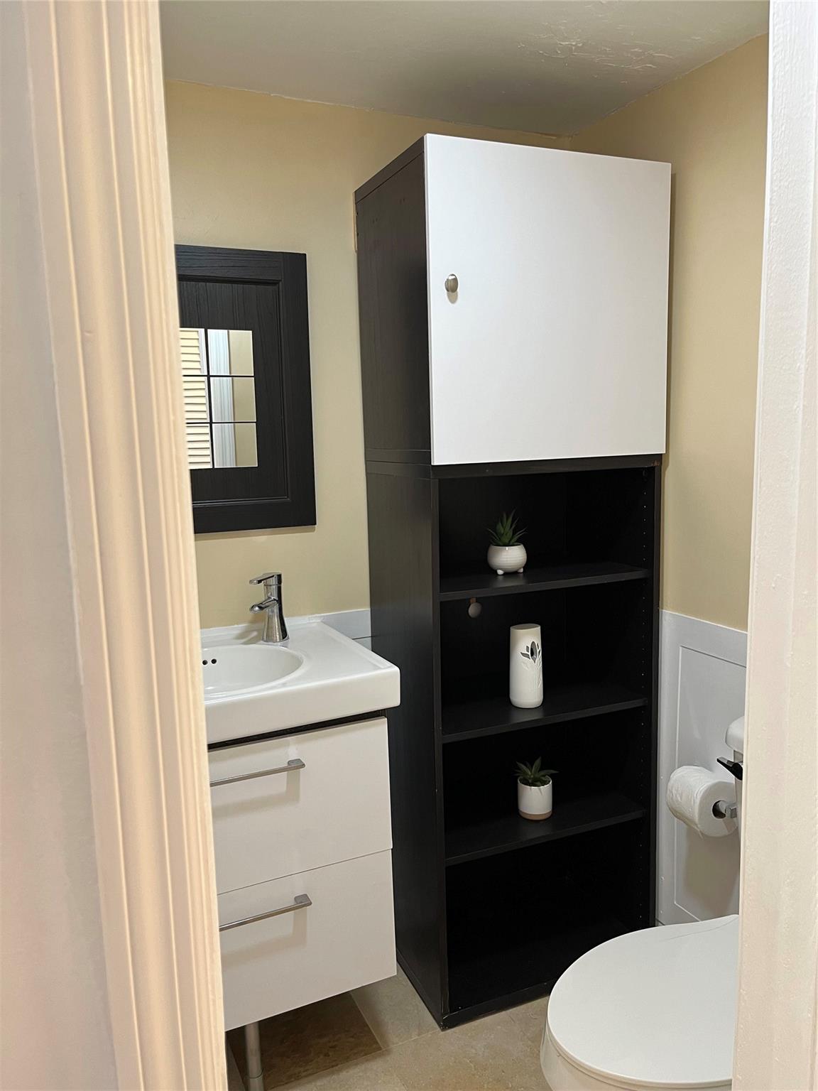 LONGWOOD HOUSE CONDOMINIU - Residential